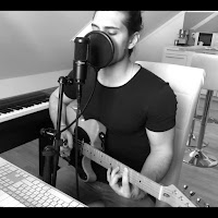 Обложка песни 