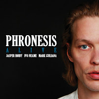 Phronesis - French (Feat. Jasper Høiby, Mark Guiliana & Ivo Neame) загрузить