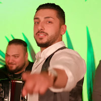 Toni De La Brasov - M-A Prins Mama Cu O Romanca загрузить