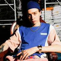 Вышел Покурить - Комната загрузить